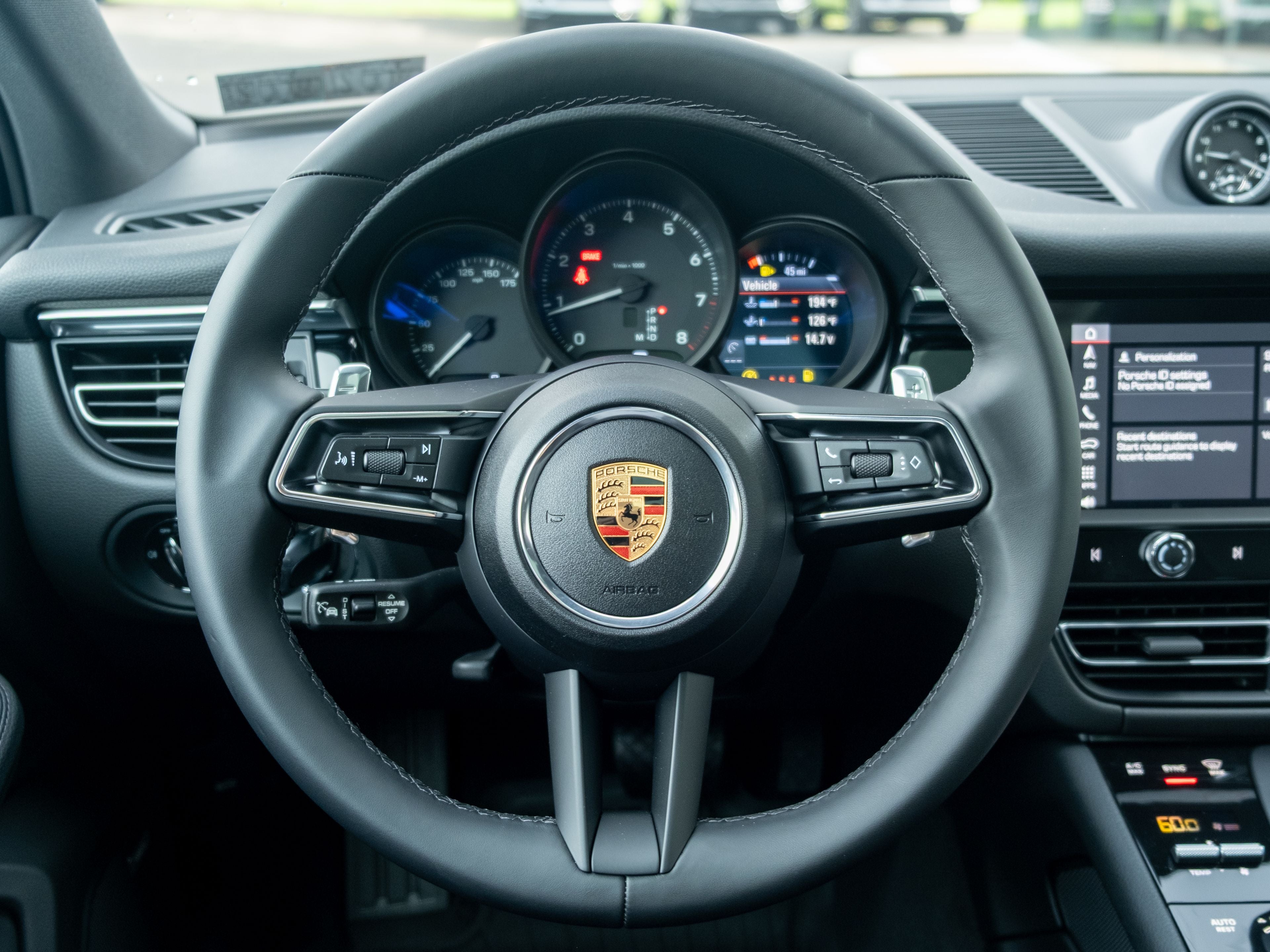 2026 Porsche Macan Base