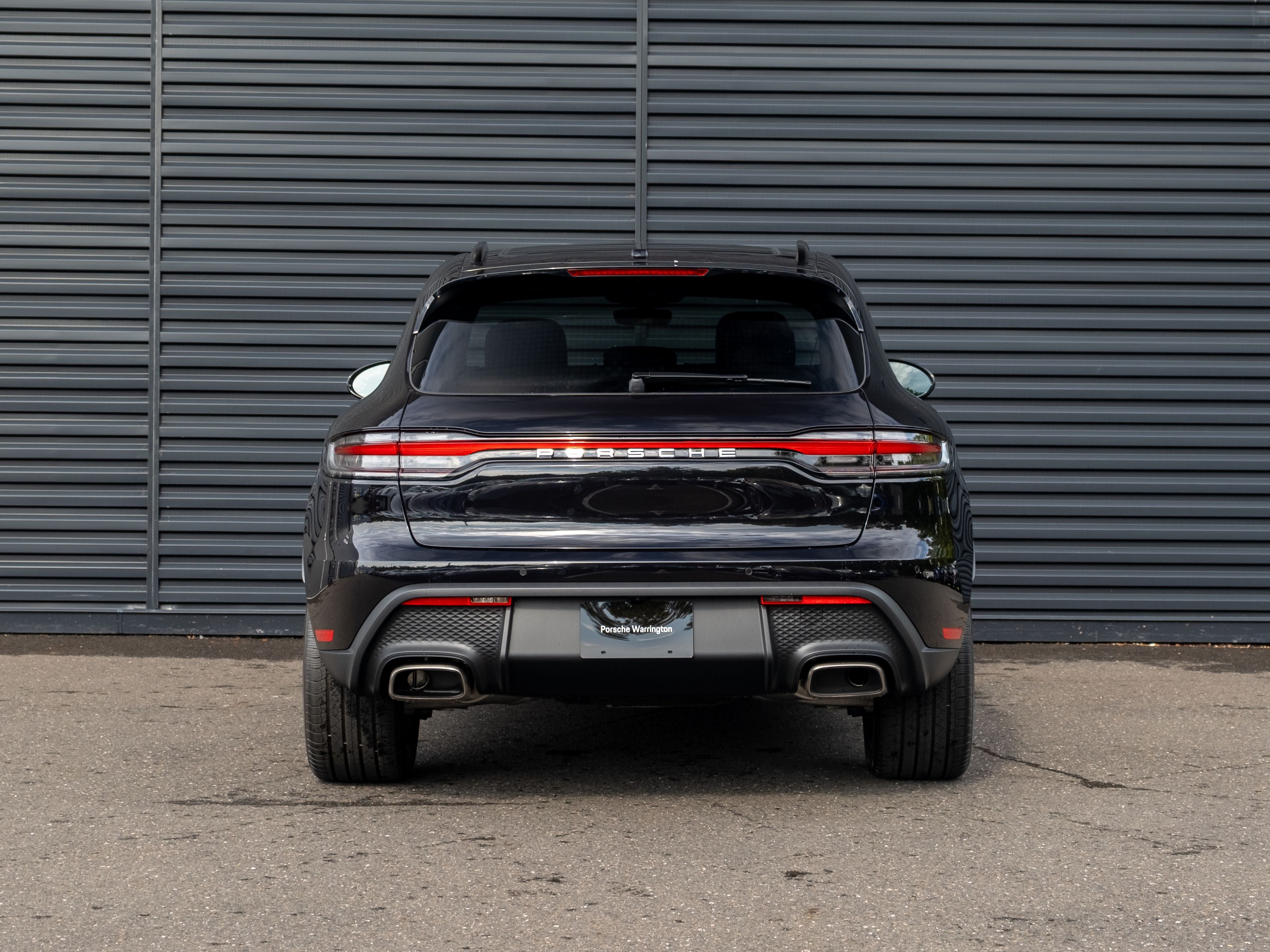 2026 Porsche Macan Base