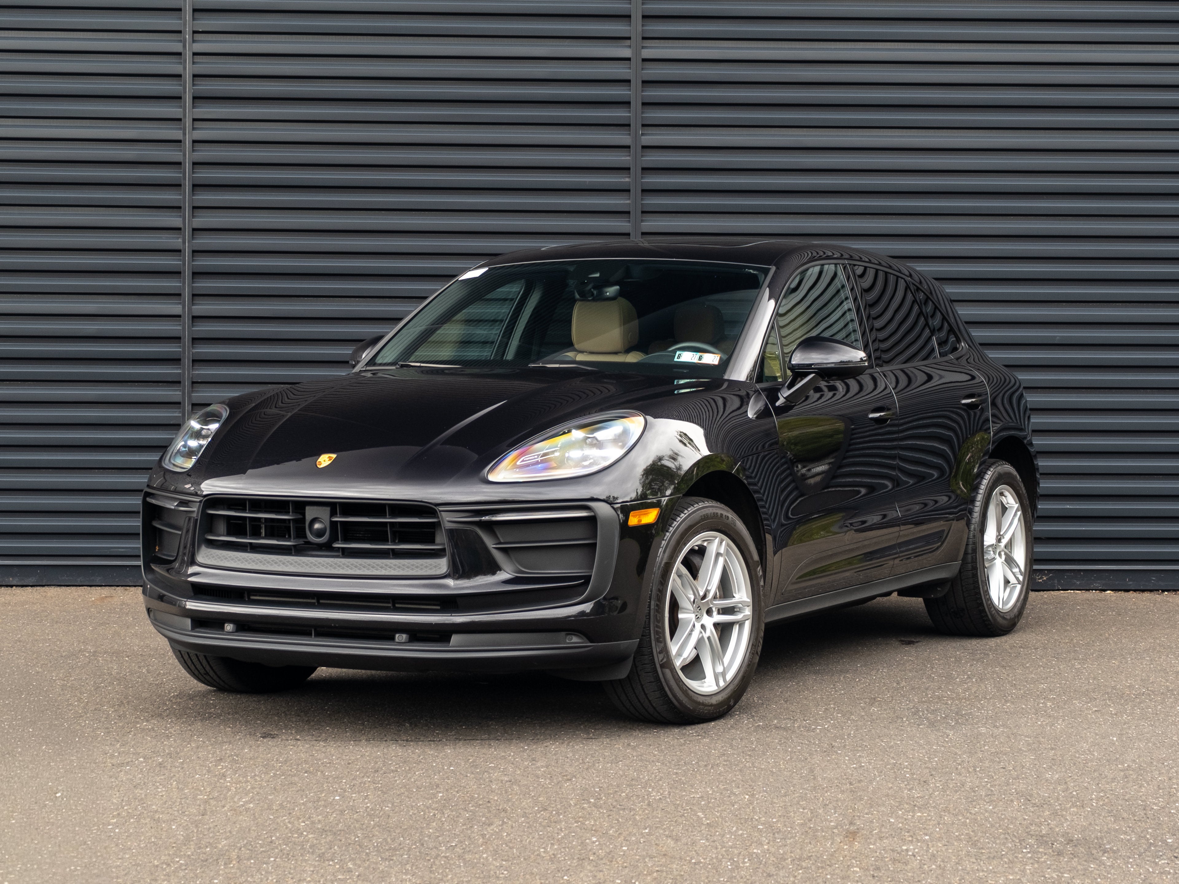 2023 Porsche Macan Base