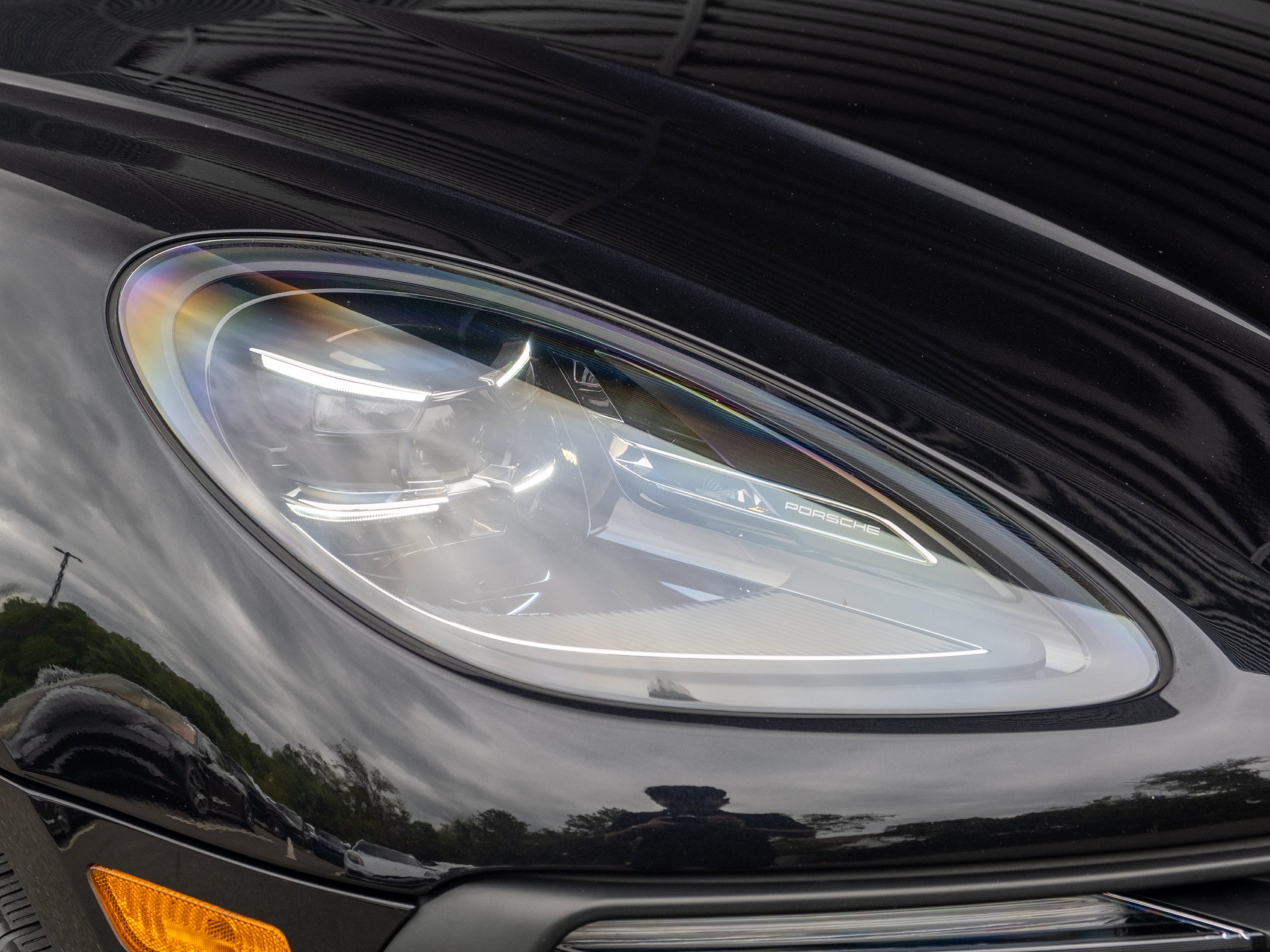 2023 Porsche Macan Base