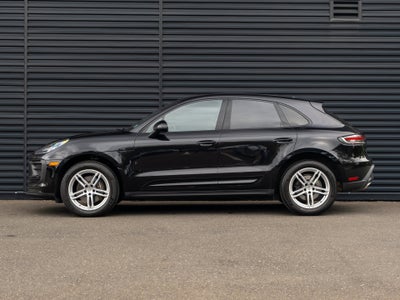 2023 Porsche Macan Base