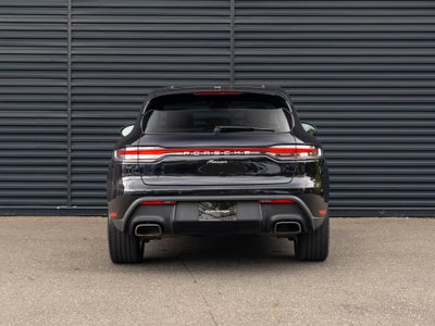 2023 Porsche Macan Base