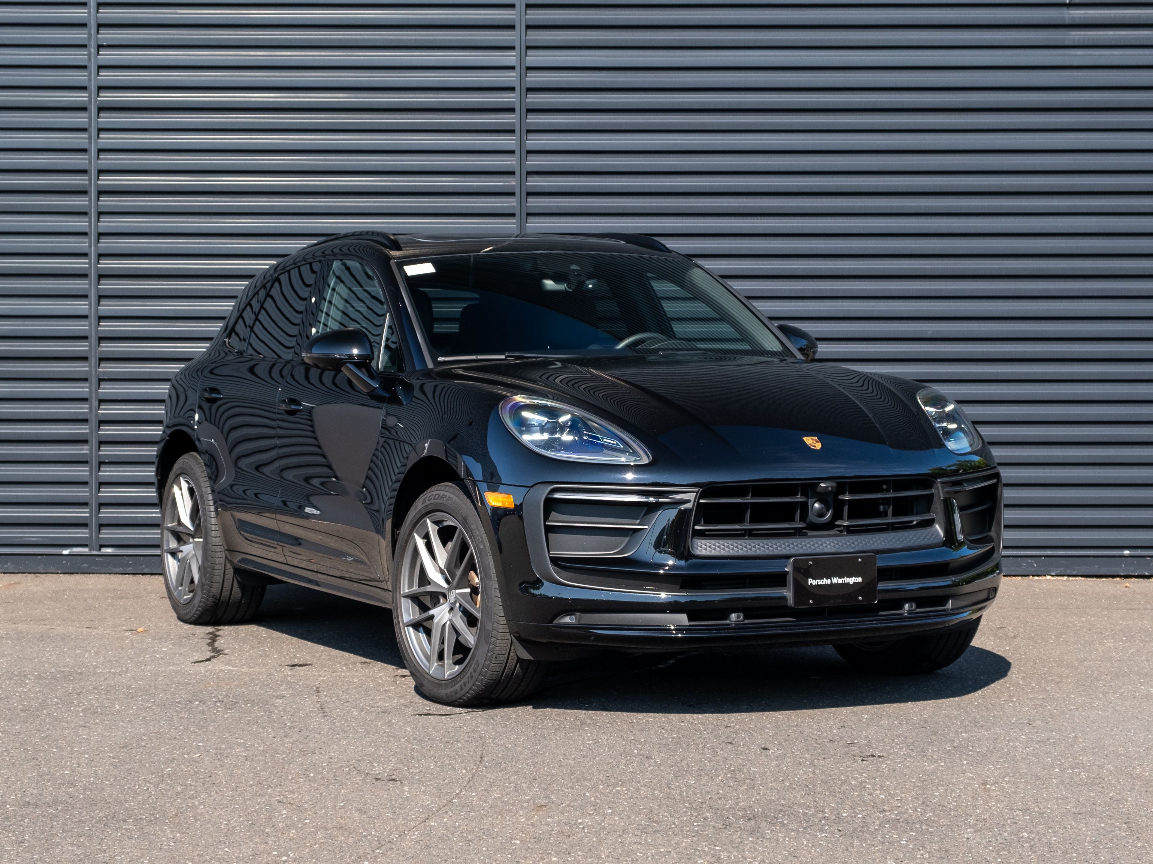 2025 Porsche Macan T