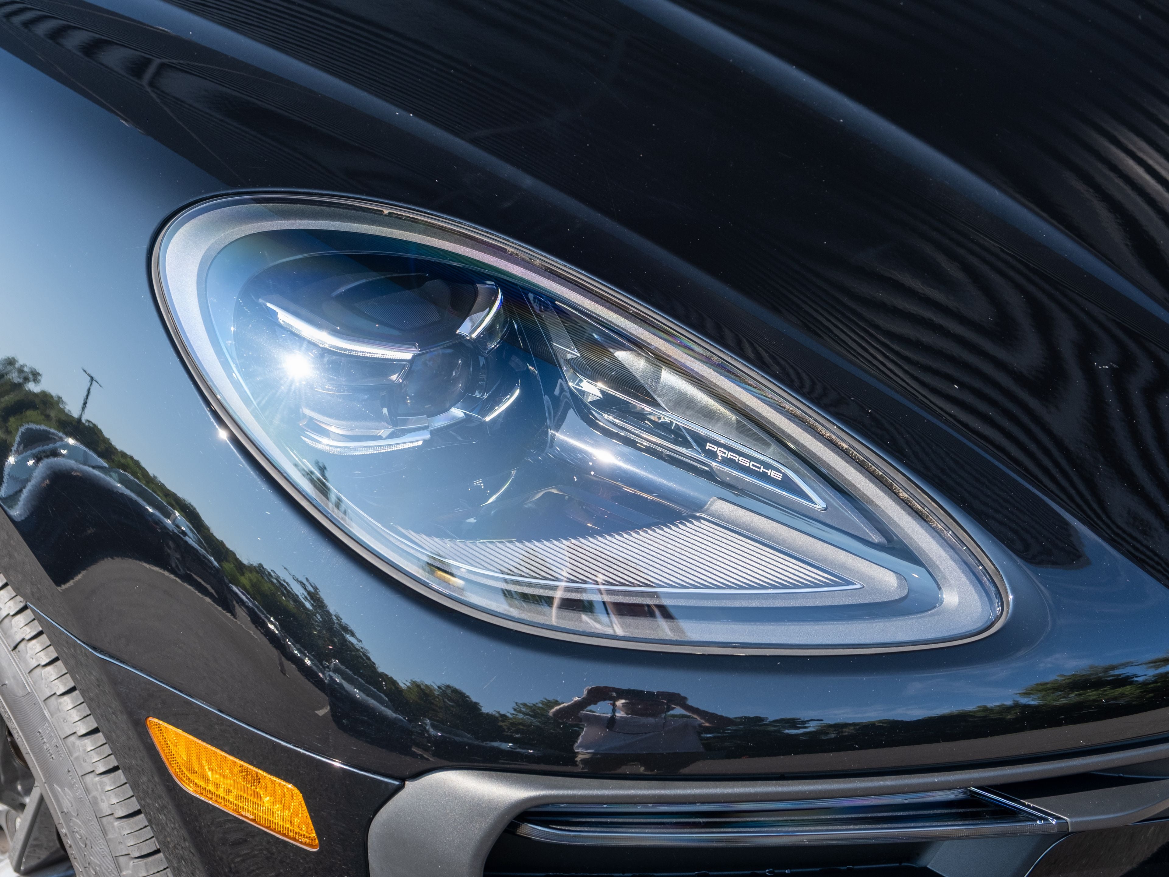 2025 Porsche Macan T