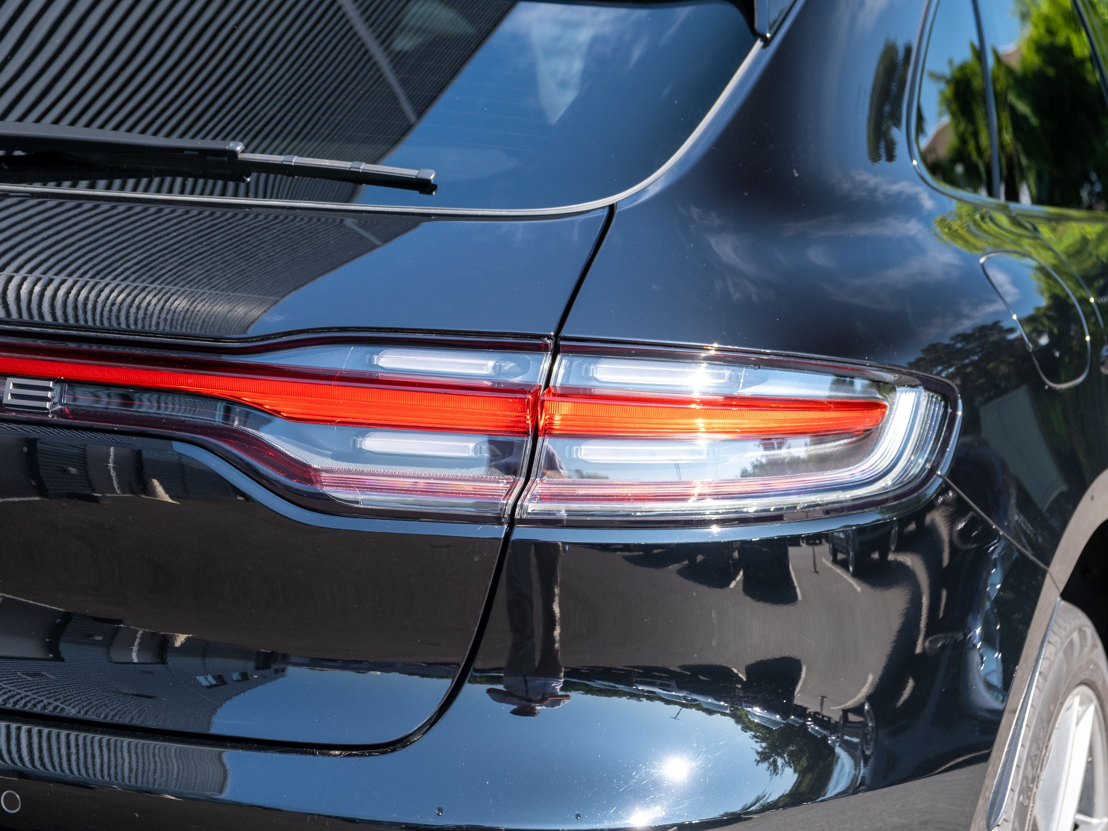 2025 Porsche Macan T
