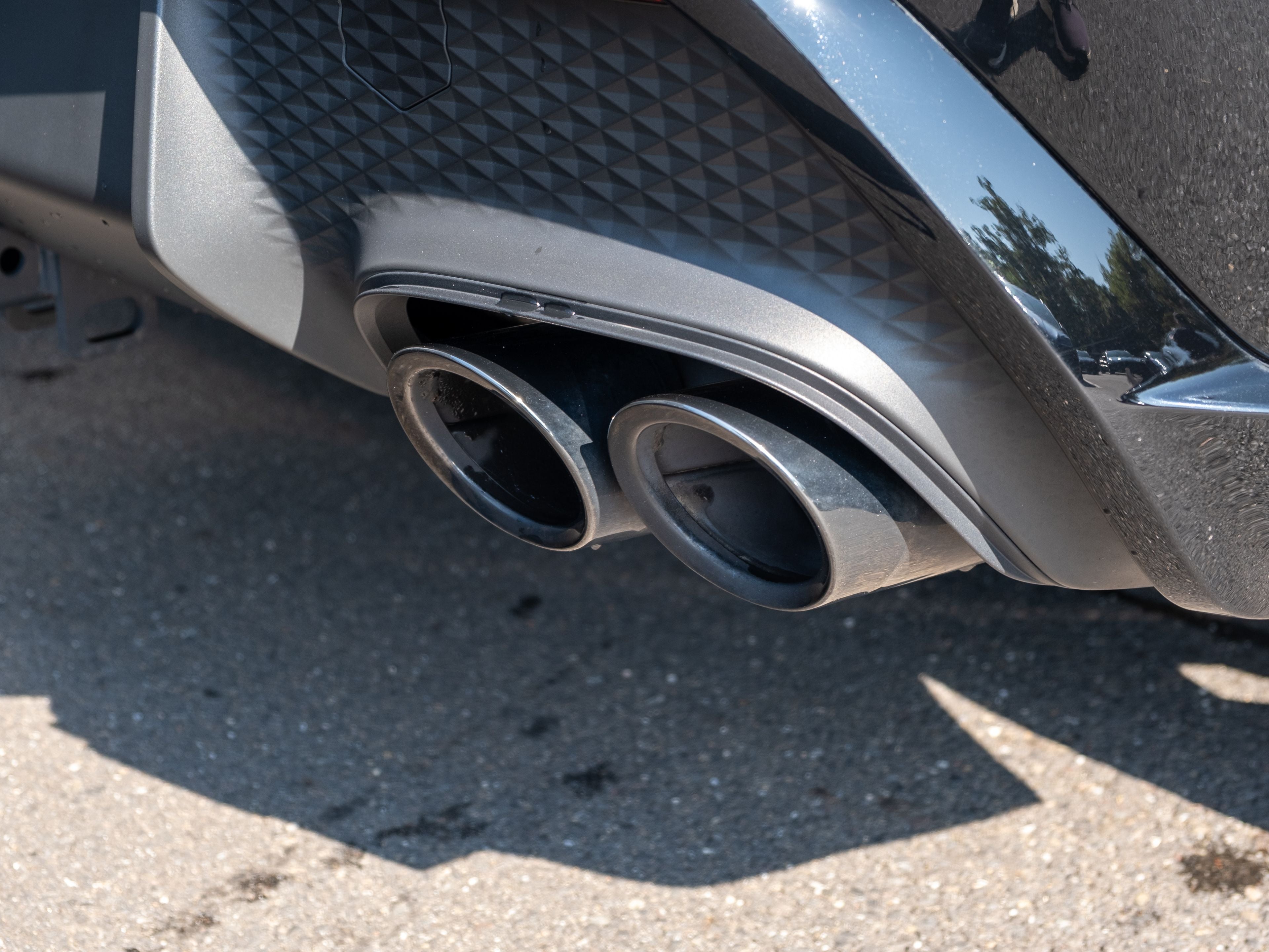 2025 Porsche Macan T