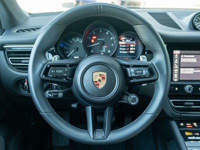 2025 Porsche Macan T