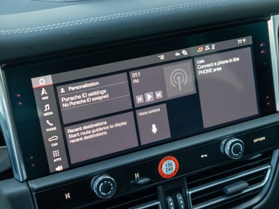 2025 Porsche Macan T