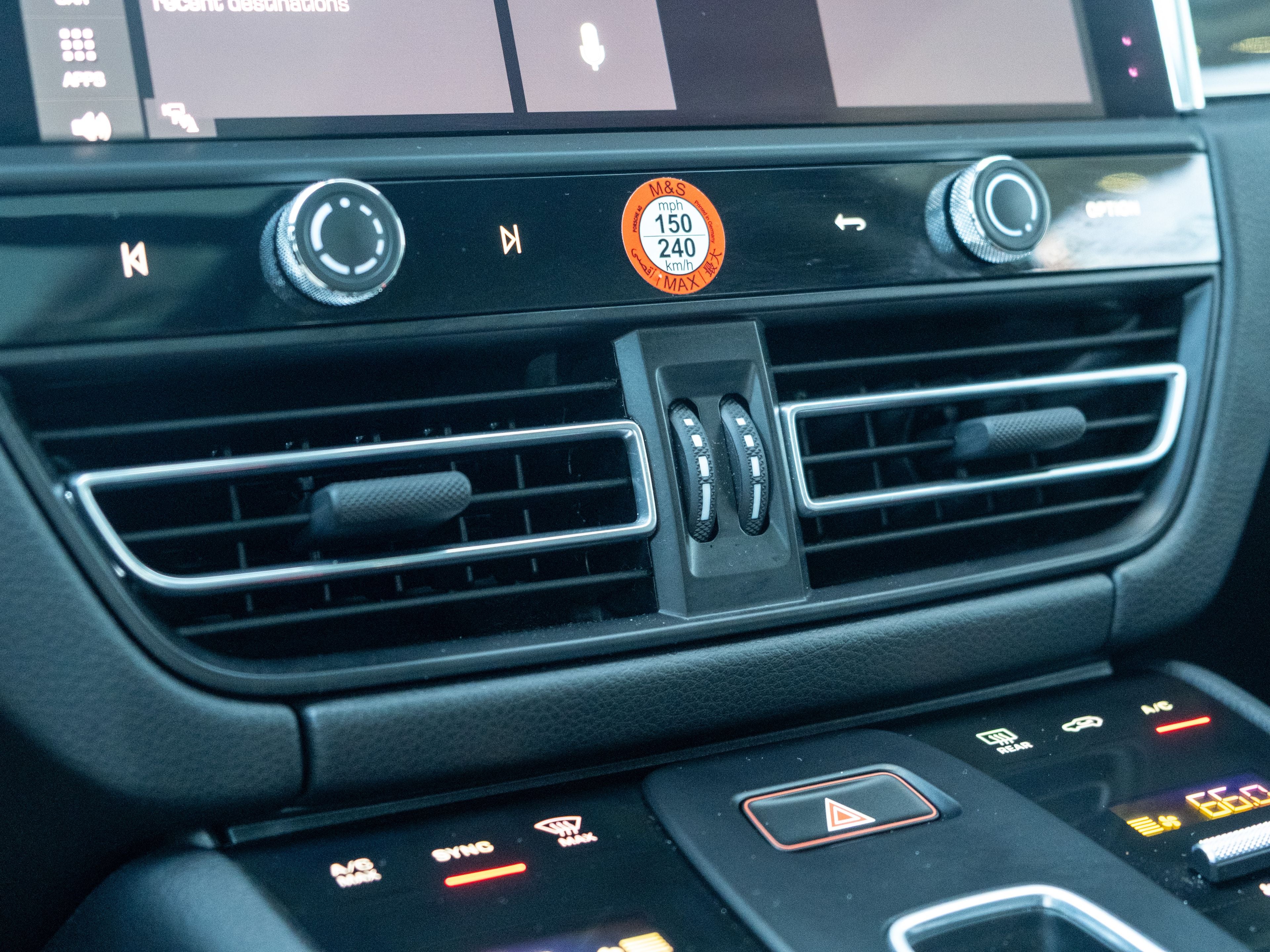 2025 Porsche Macan T