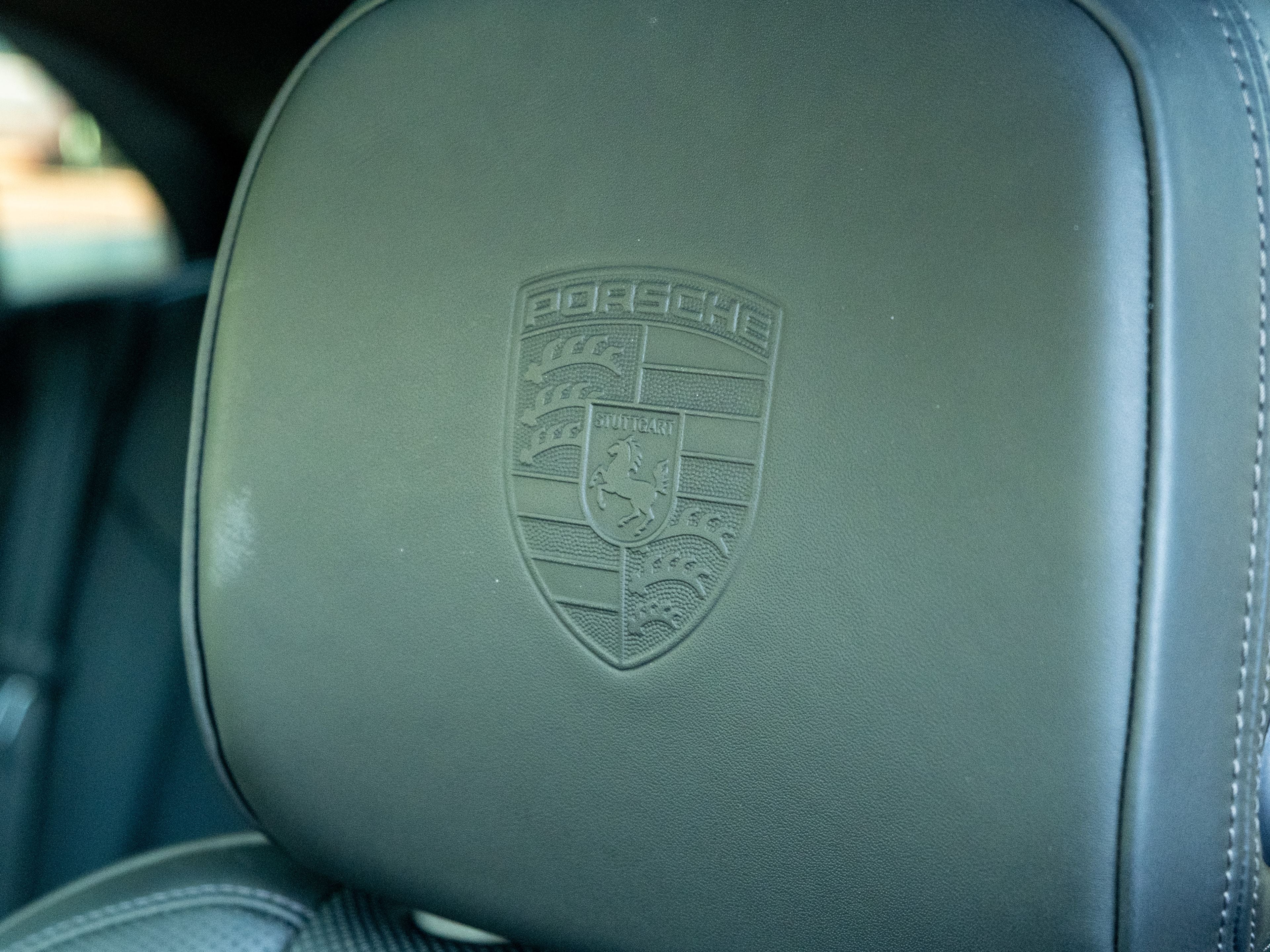 2025 Porsche Macan T