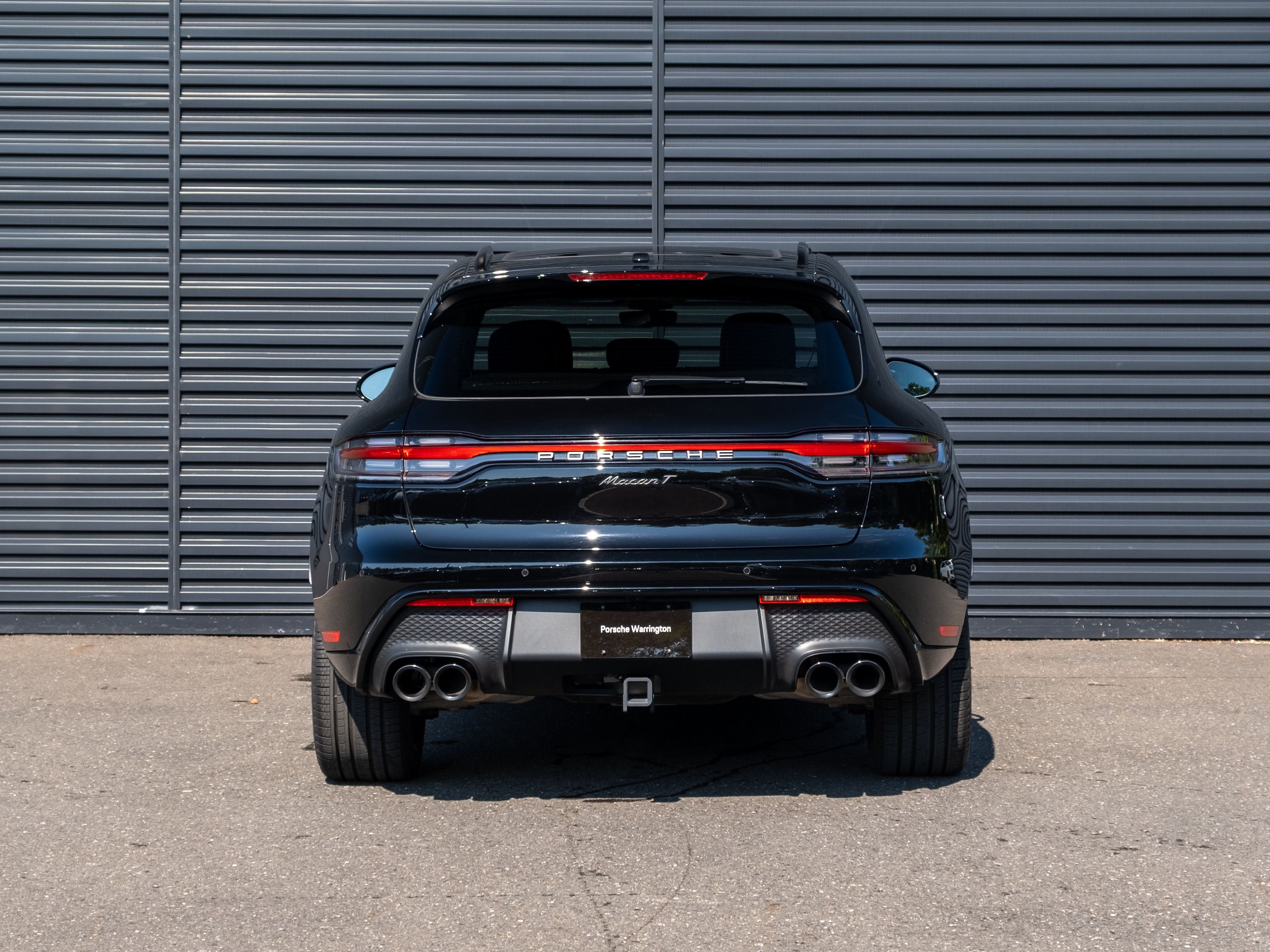 2025 Porsche Macan T