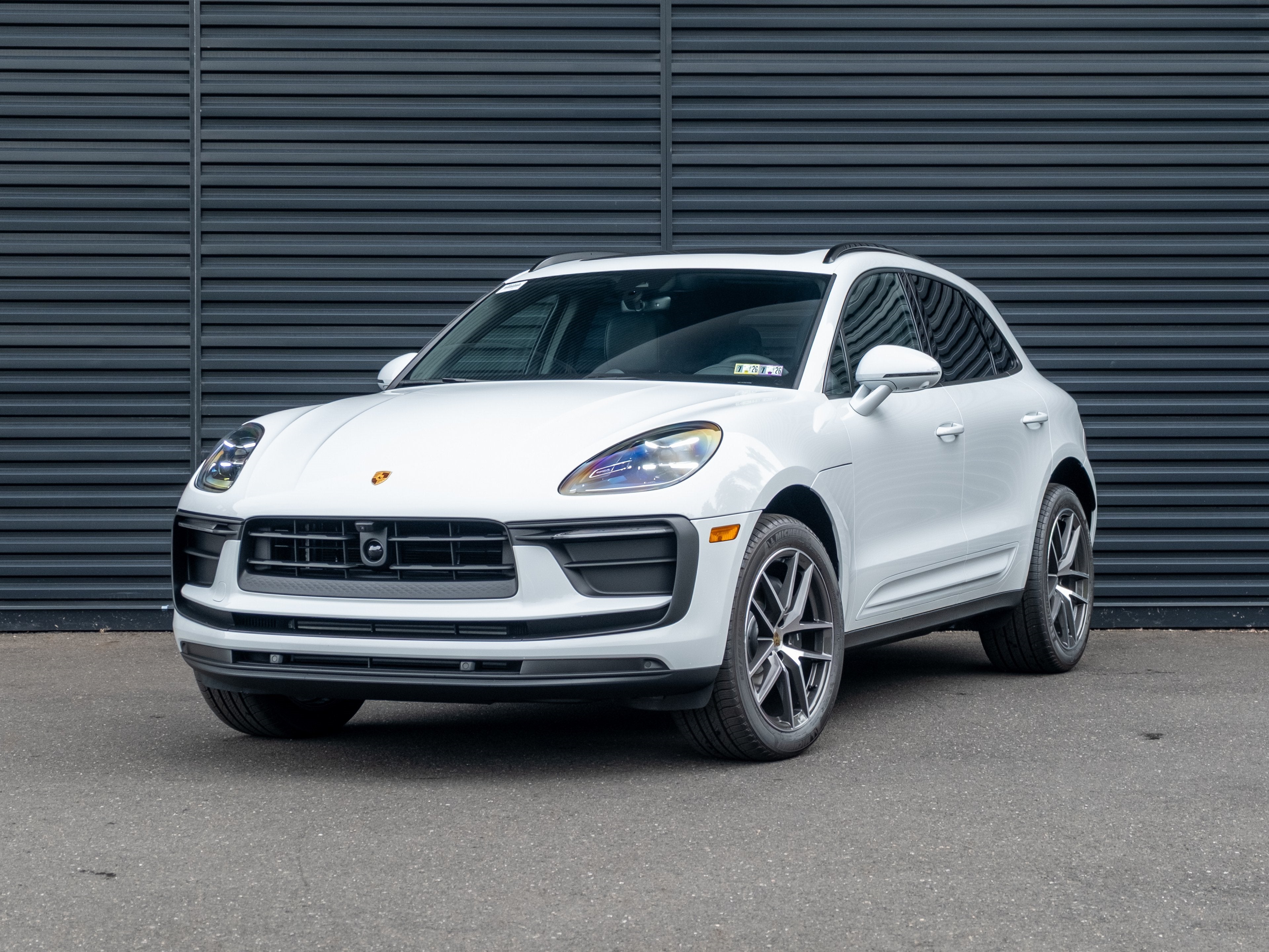 2025 Porsche Macan Base