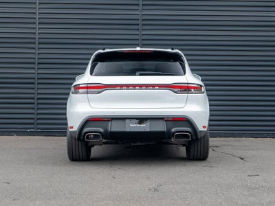 2025 Porsche Macan Base