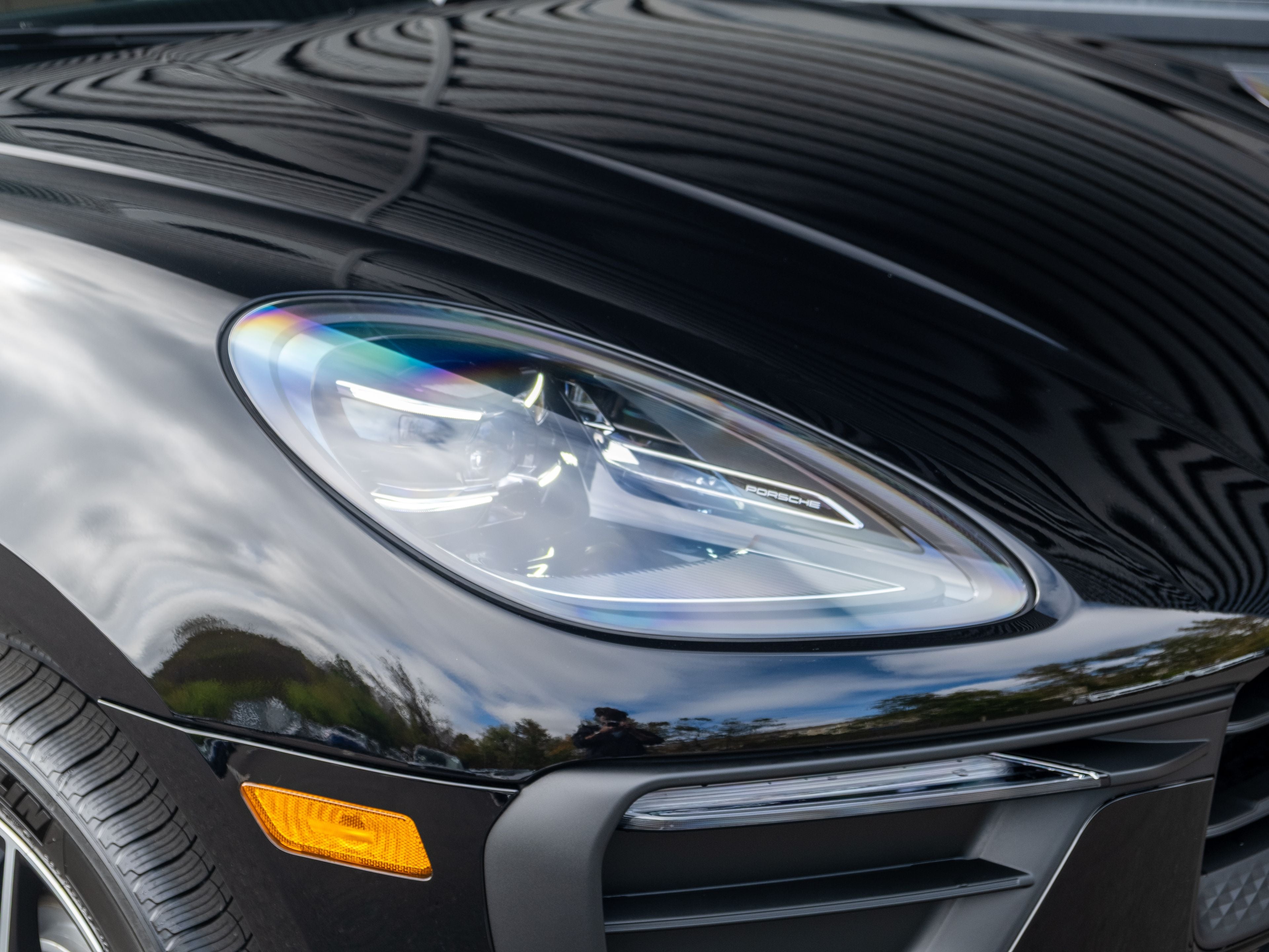 2026 Porsche Macan Base