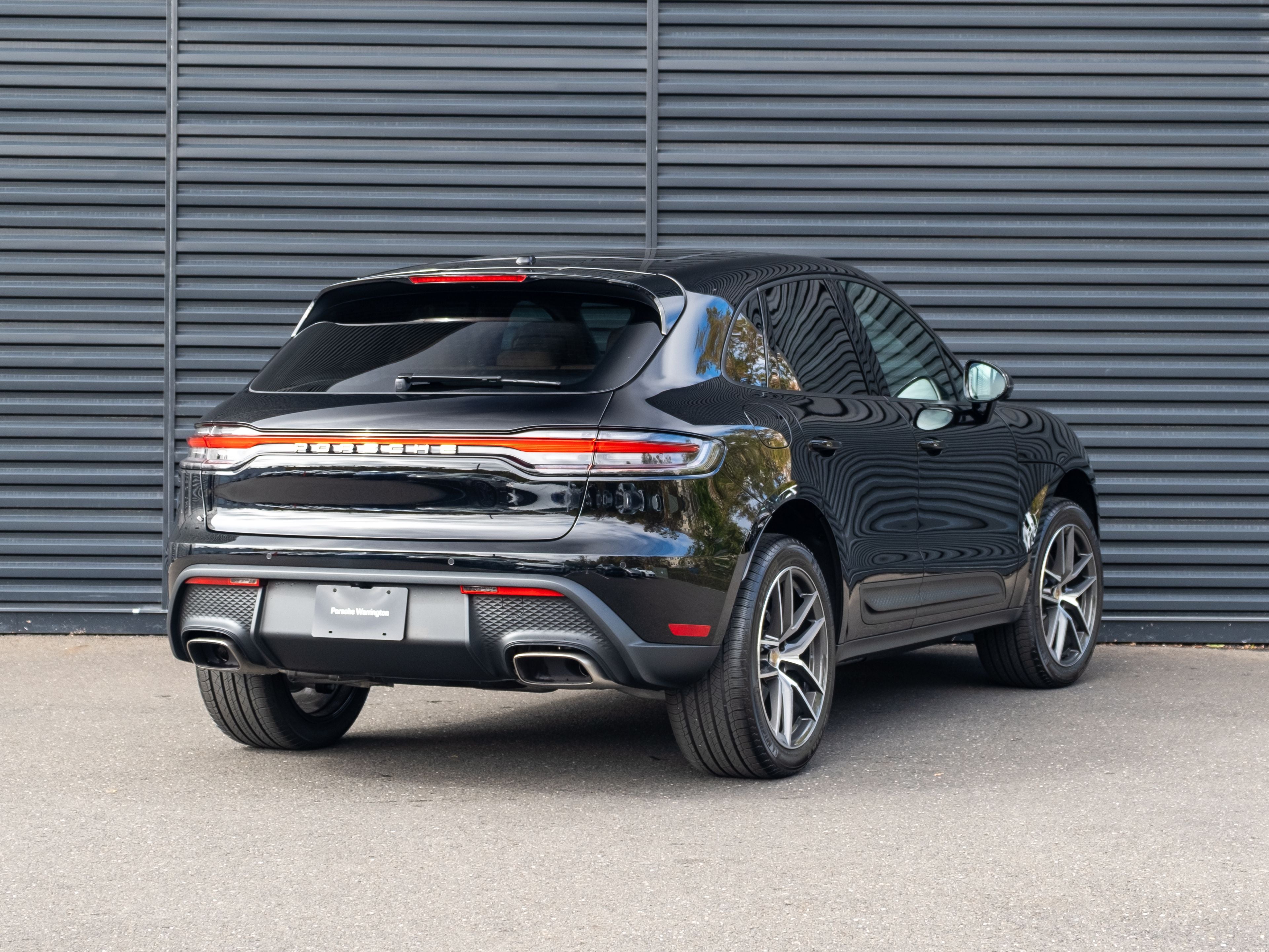 2026 Porsche Macan Base