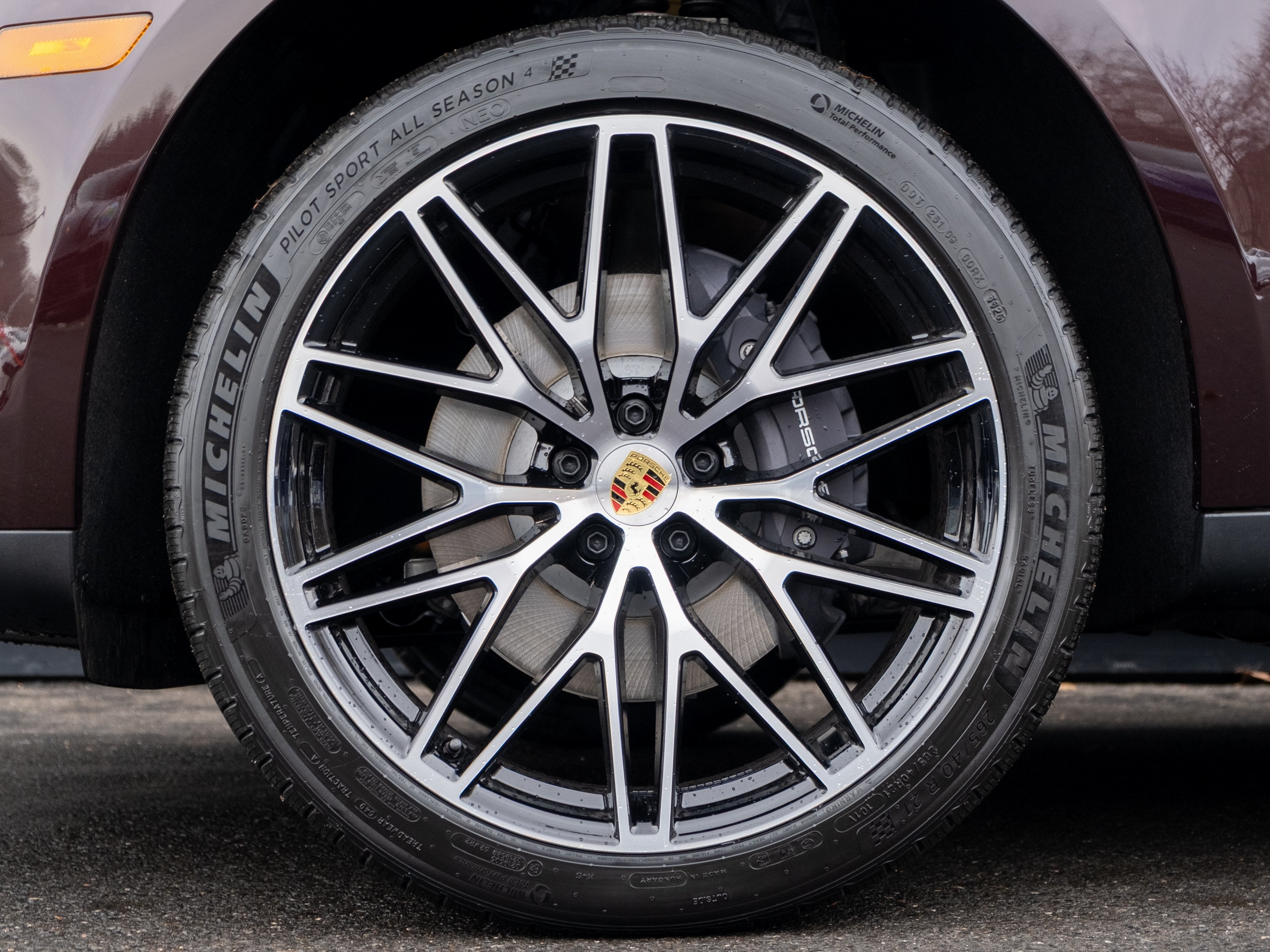 2026 Porsche Macan Base