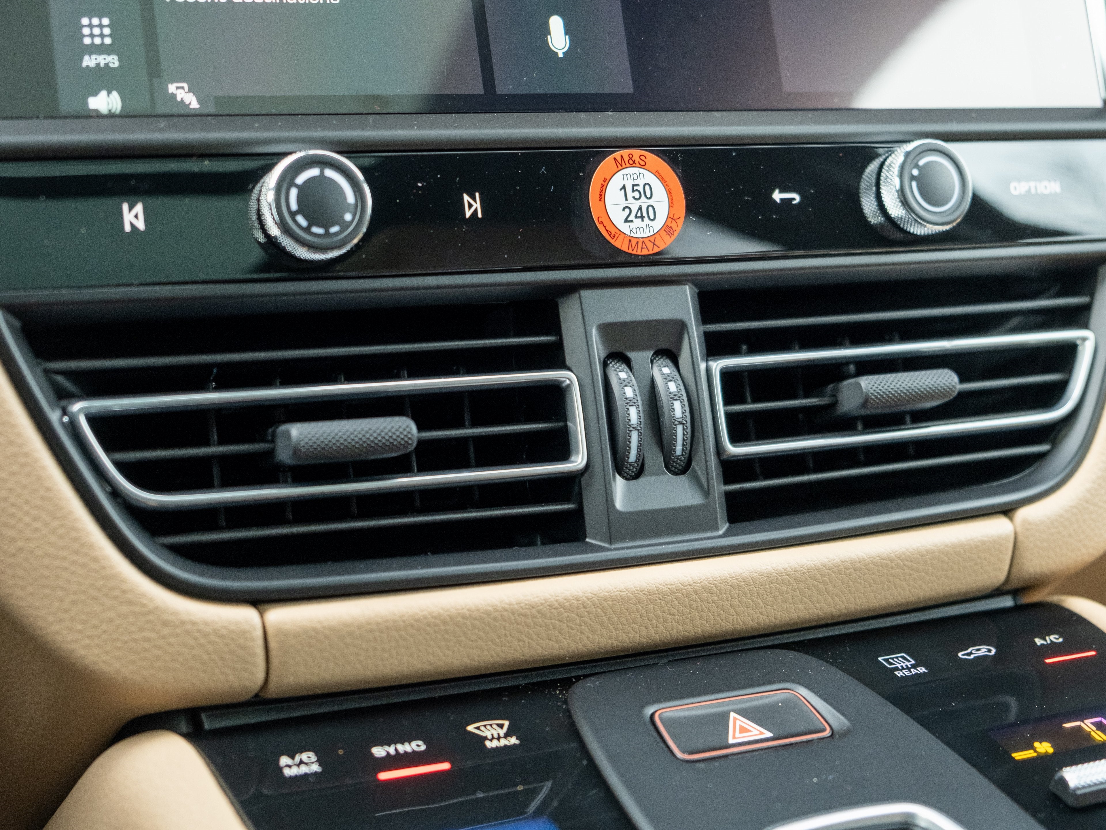 2026 Porsche Macan Base