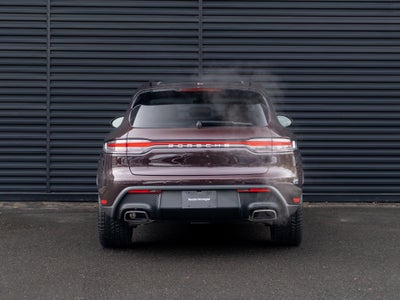 2026 Porsche Macan Base