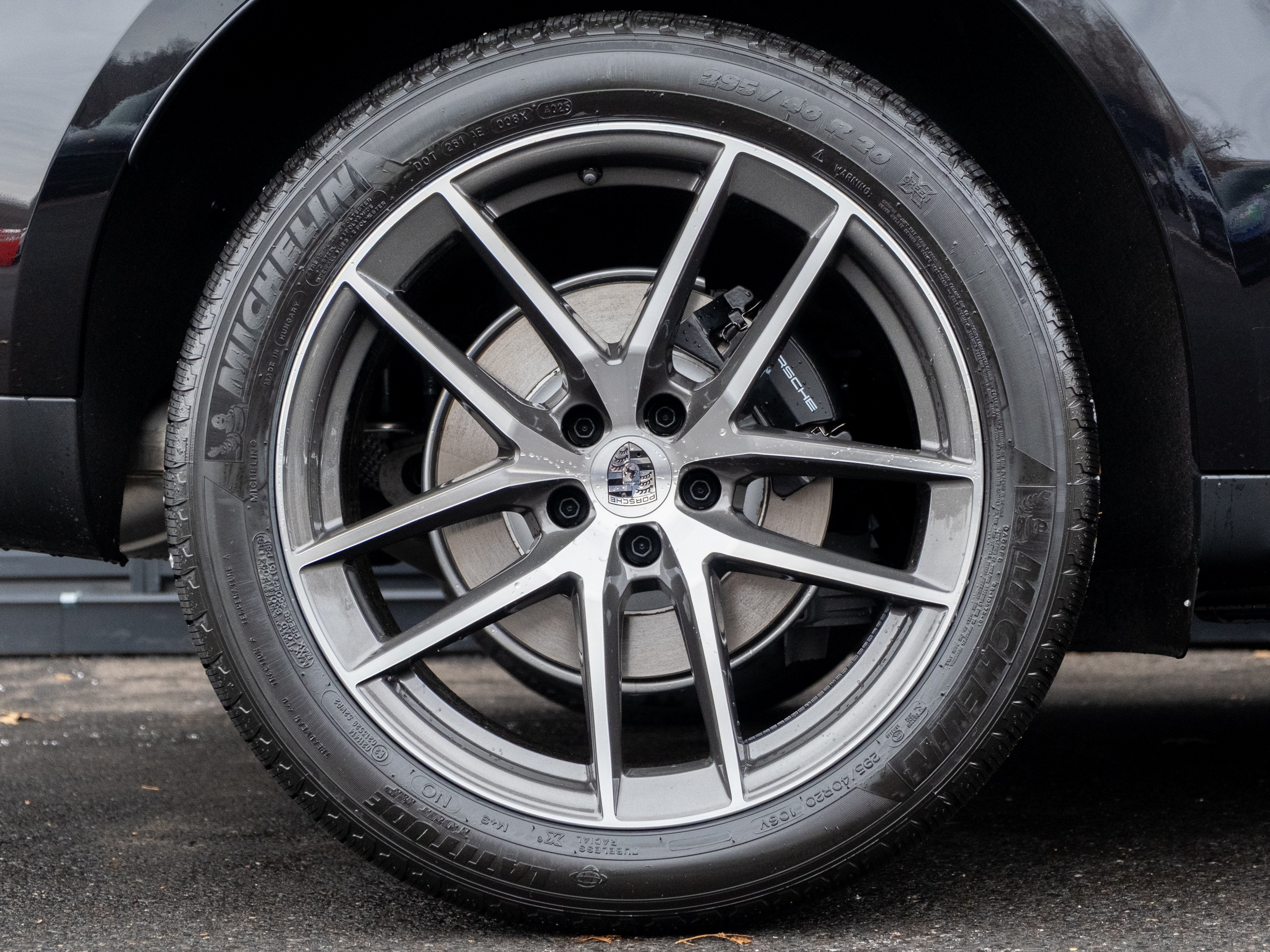 2026 Porsche Macan Base