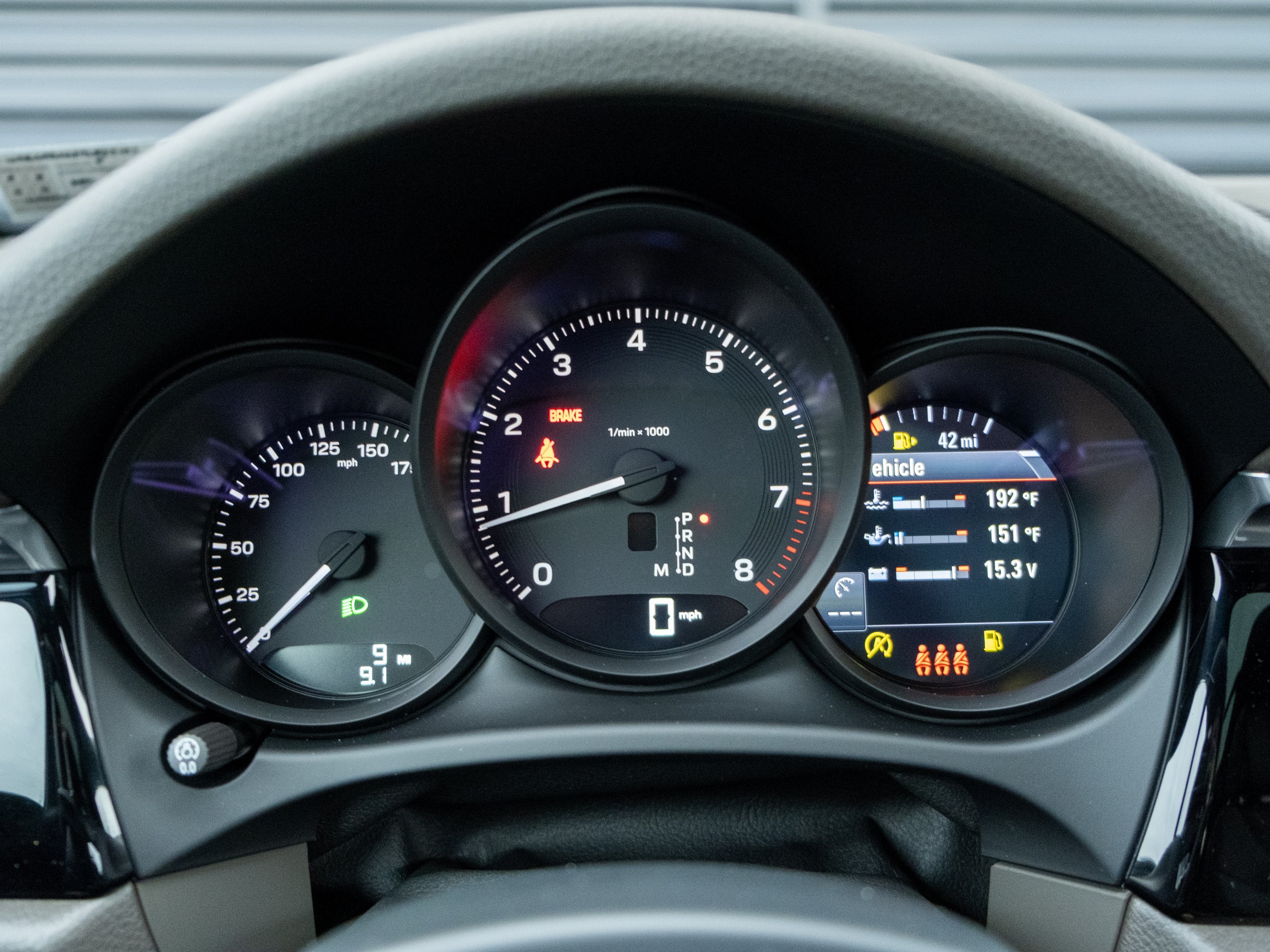 2026 Porsche Macan Base