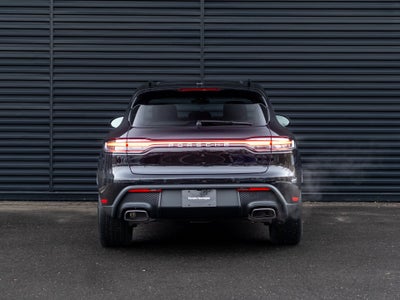 2026 Porsche Macan Base