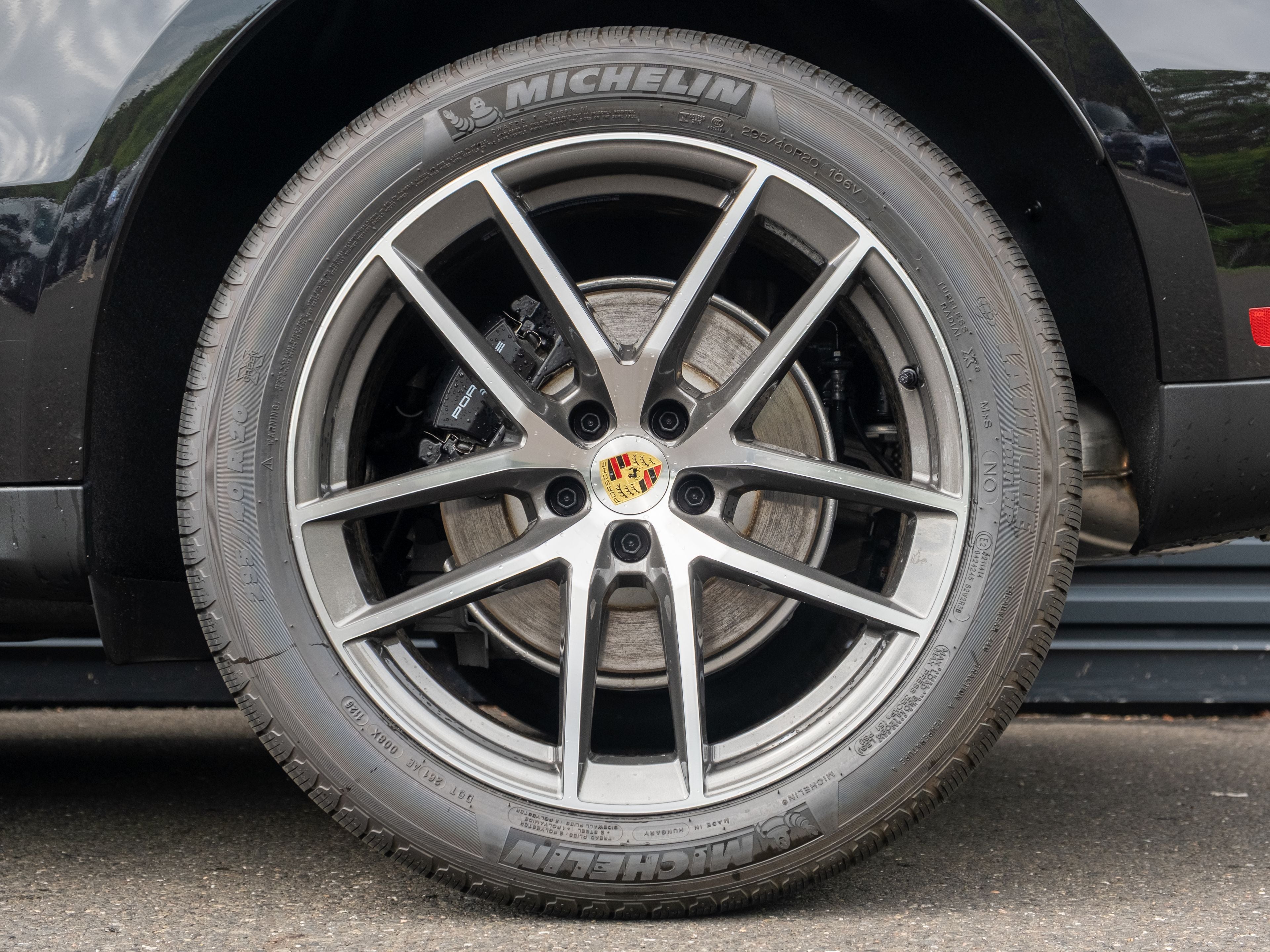 2026 Porsche Macan Base