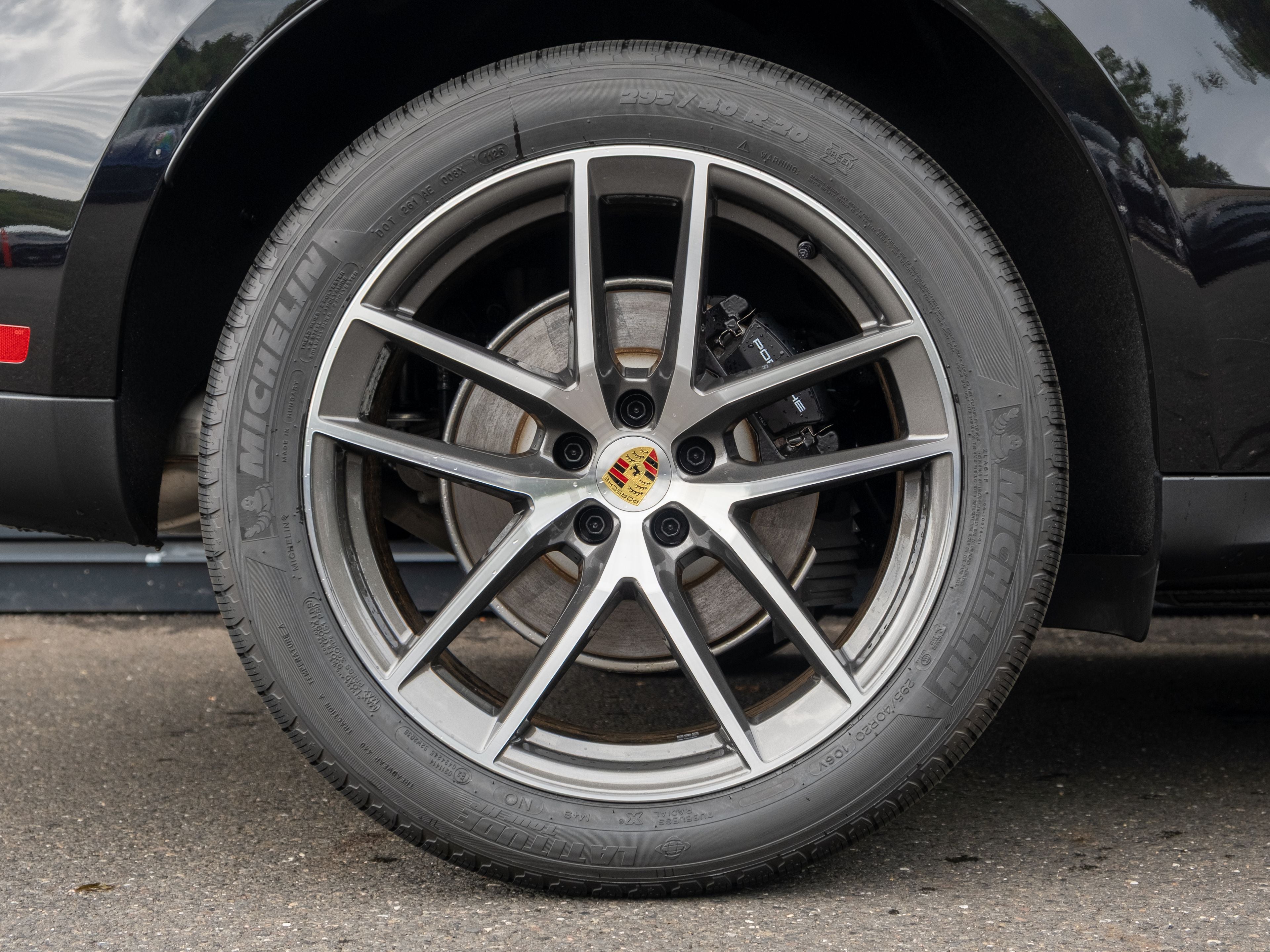 2026 Porsche Macan Base