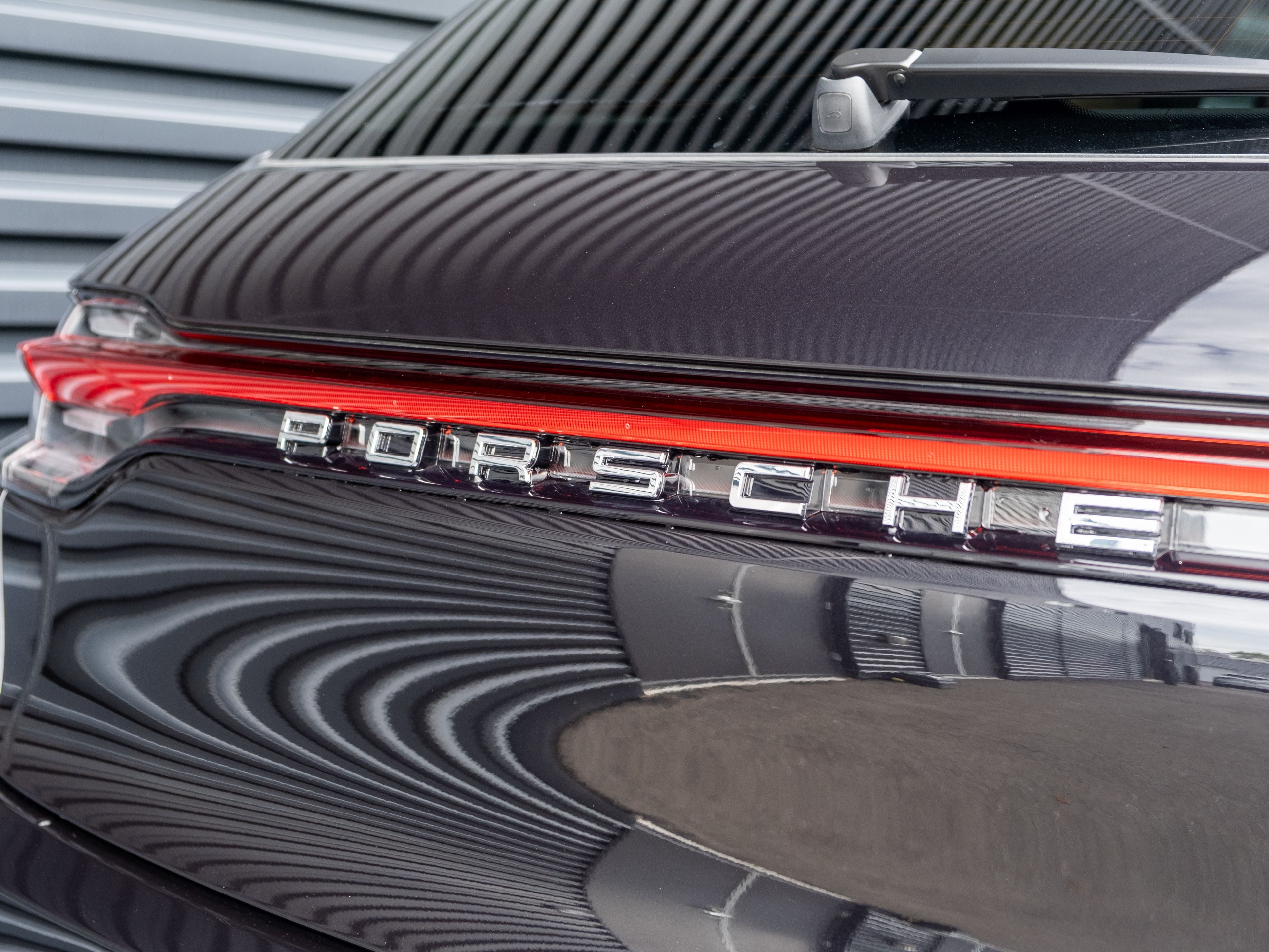 2026 Porsche Macan Base