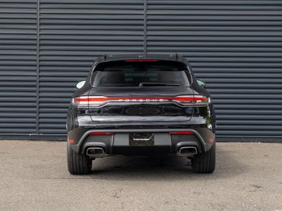 2026 Porsche Macan Base