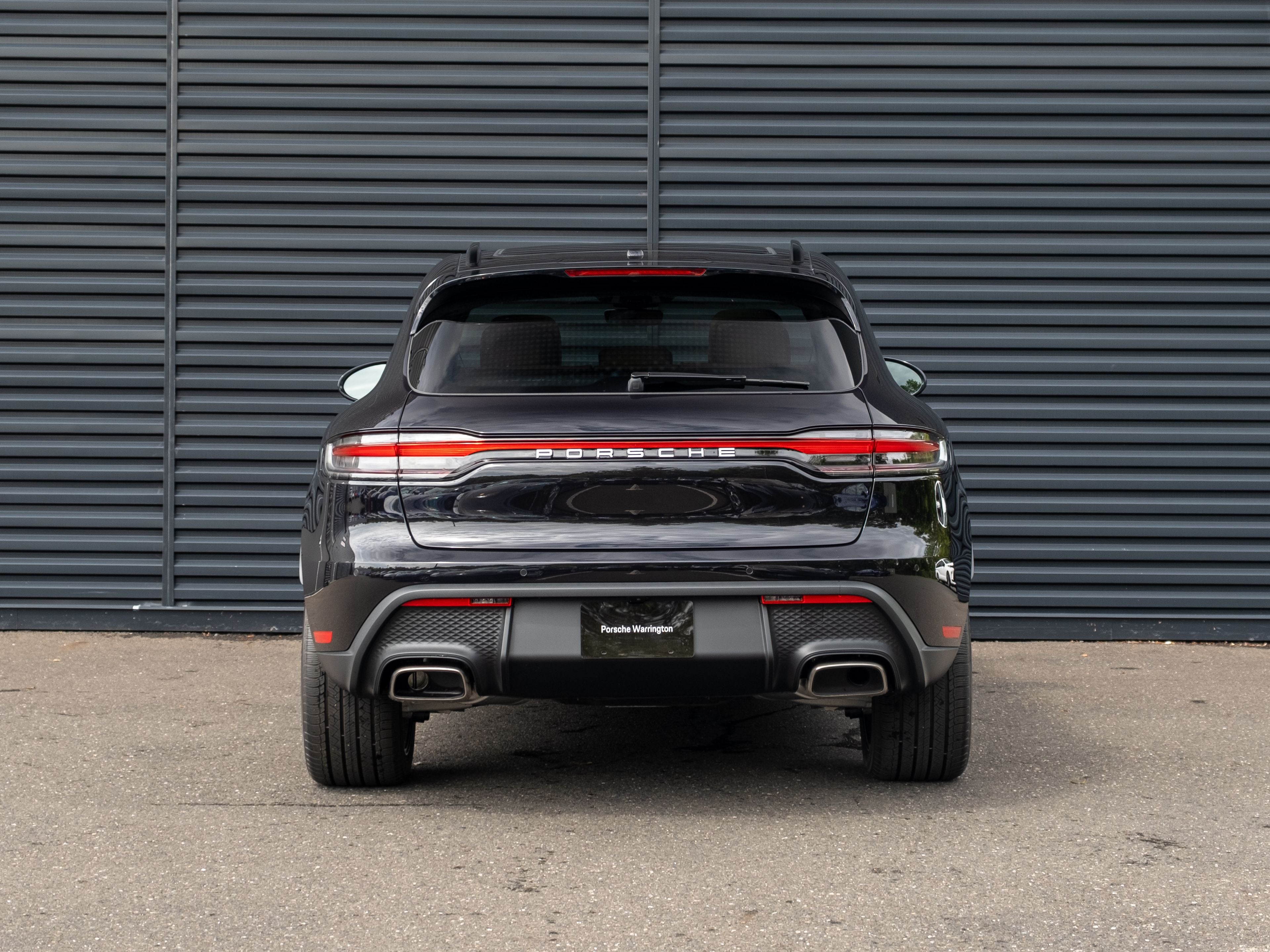 2026 Porsche Macan Base