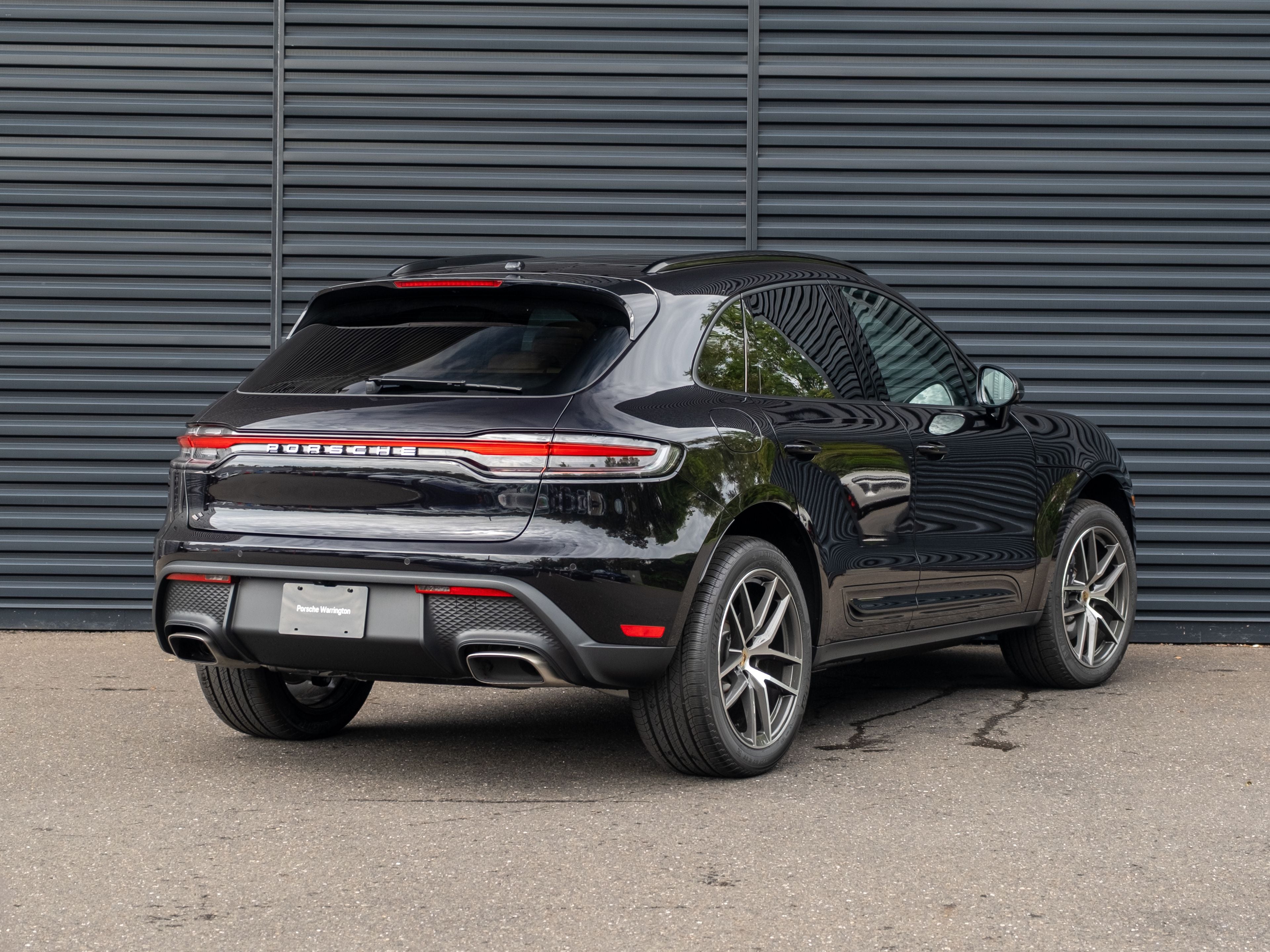 2026 Porsche Macan Base
