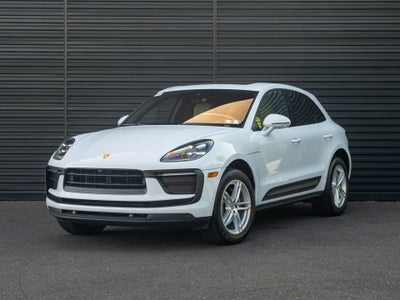 2022 Porsche Macan Base