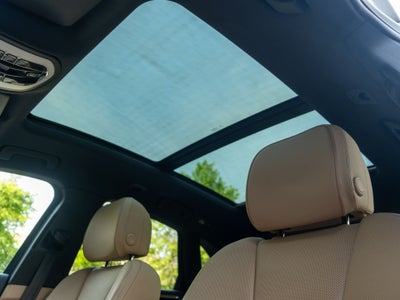 2022 Porsche Macan Base