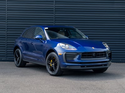 2023 Porsche Macan Base
