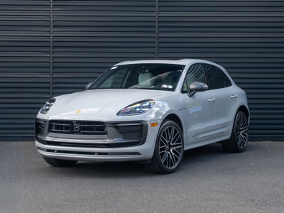 2023 Porsche Macan T