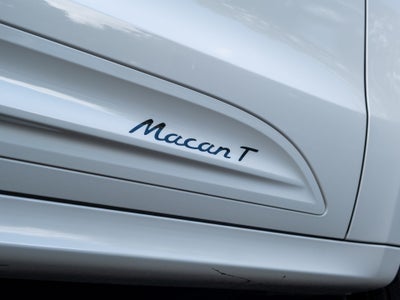 2023 Porsche Macan T