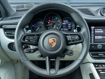2023 Porsche Macan T