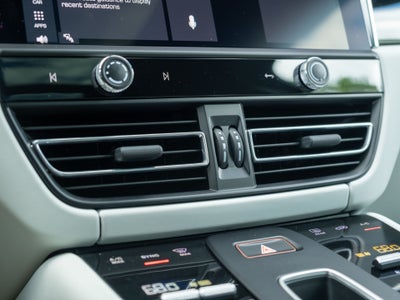 2023 Porsche Macan T