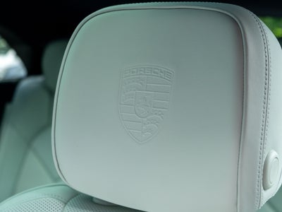 2023 Porsche Macan T