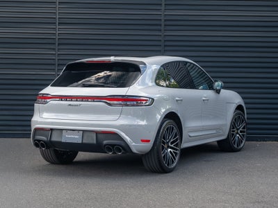 2023 Porsche Macan T