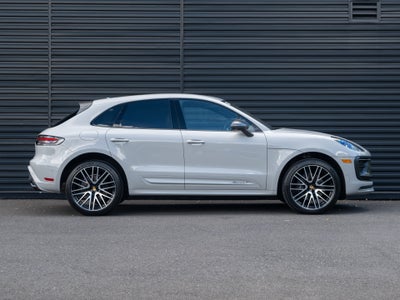 2023 Porsche Macan T