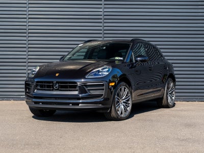 2026 Porsche Macan Base