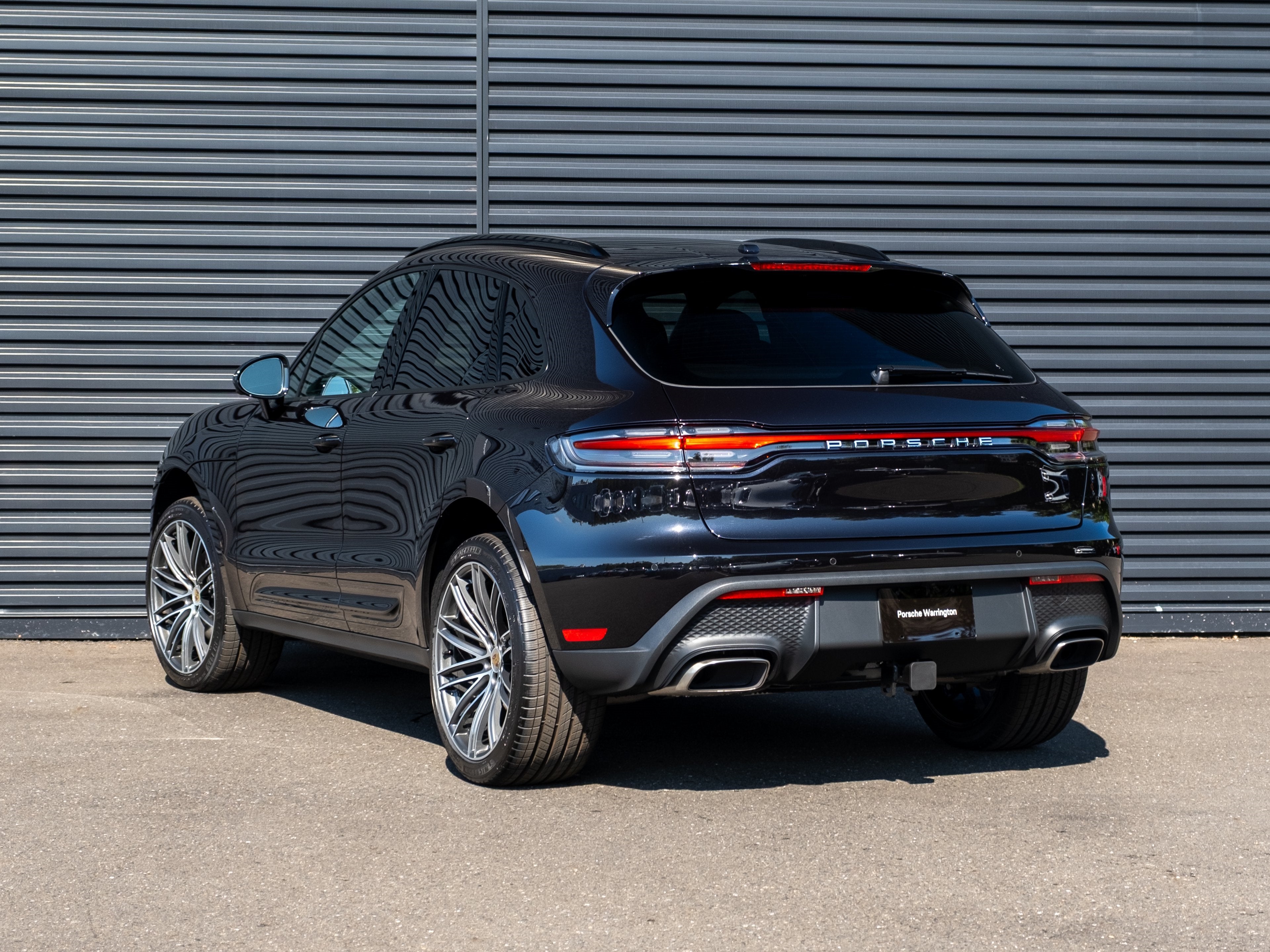 2026 Porsche Macan Base