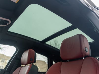 2026 Porsche Macan Base