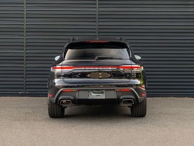 2026 Porsche Macan Base
