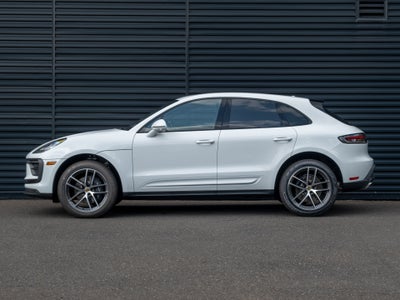 2026 Porsche Macan Base