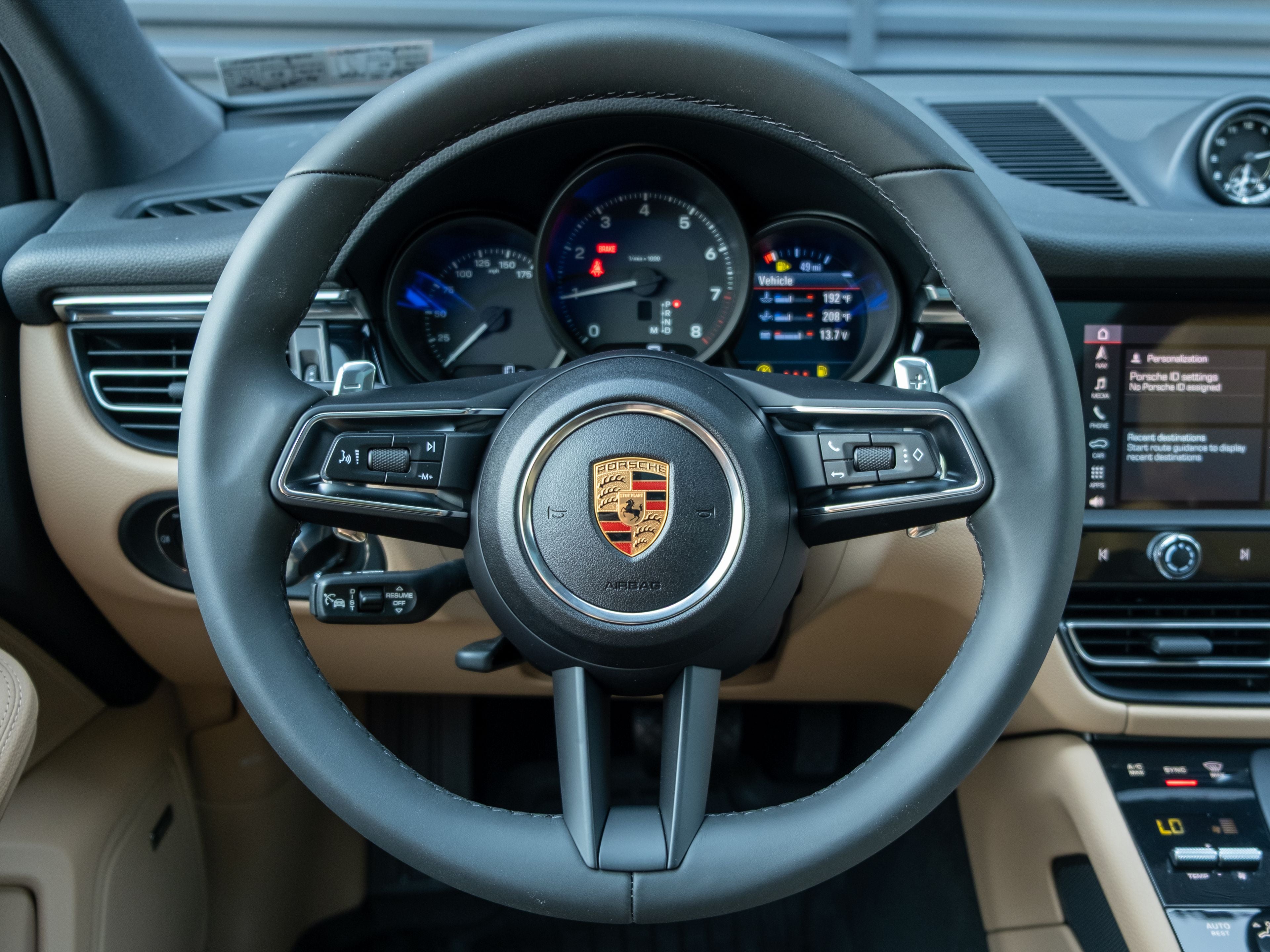 2026 Porsche Macan Base