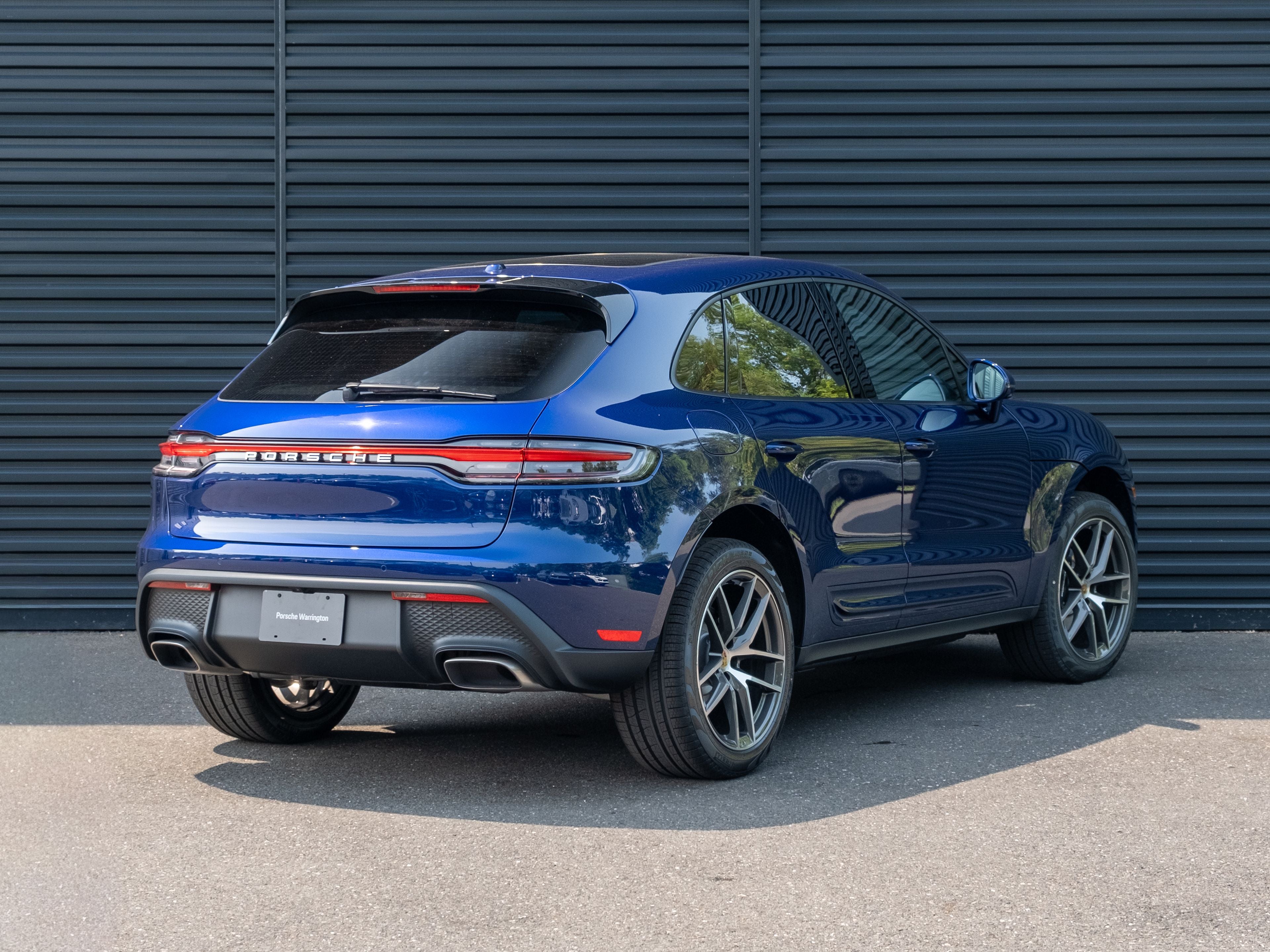 2026 Porsche Macan Base