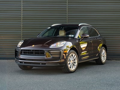 2022 Porsche Macan Base