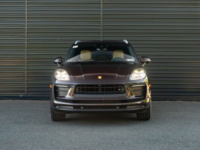 2022 Porsche Macan Base